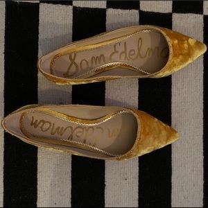 Sam Edelman velvet flats 8.5 studded fits like 9